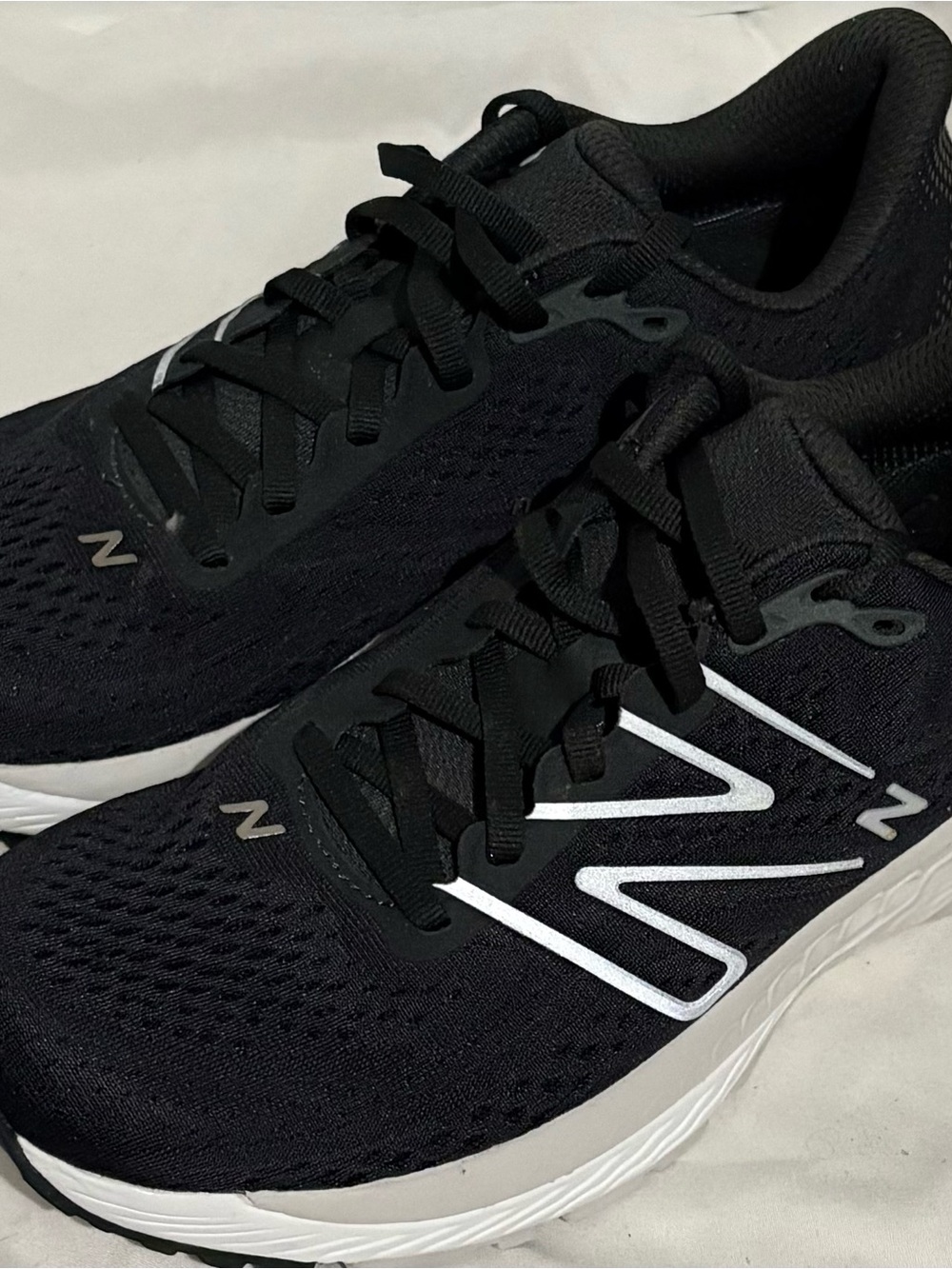 New Balance Fresh Foam X 880v13 Black Women’s Size 8